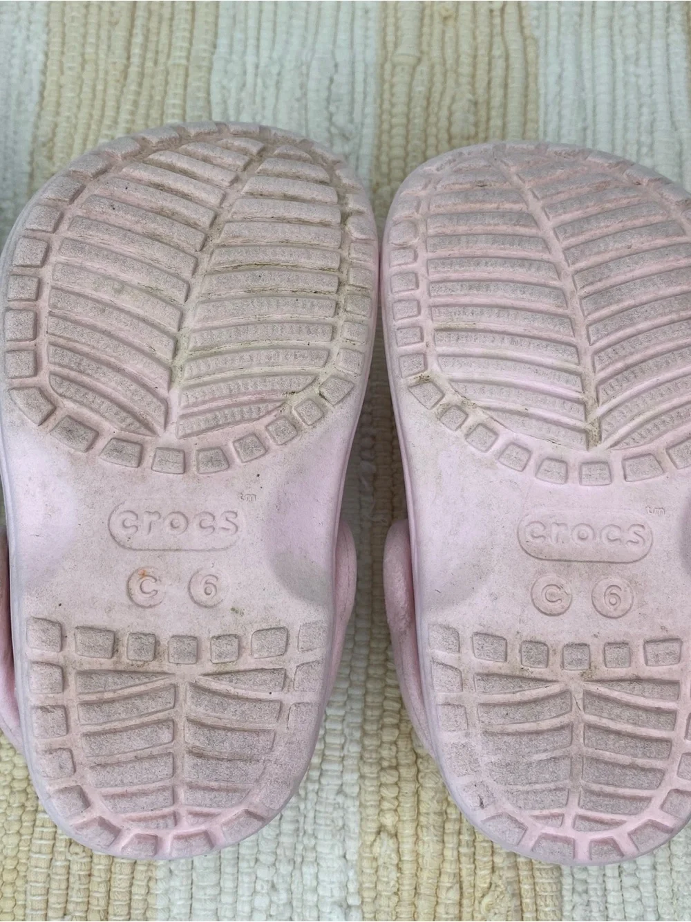 Crocs/Disney crocs pair
